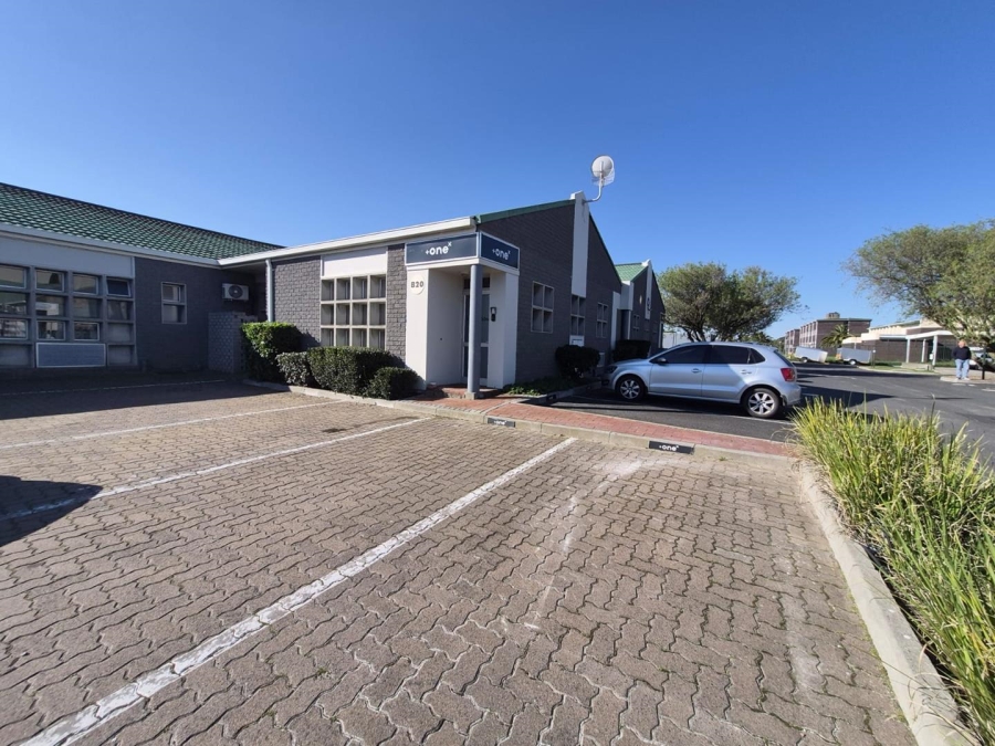 To Let Commercial Property for Rent in Pinelands Western Cape